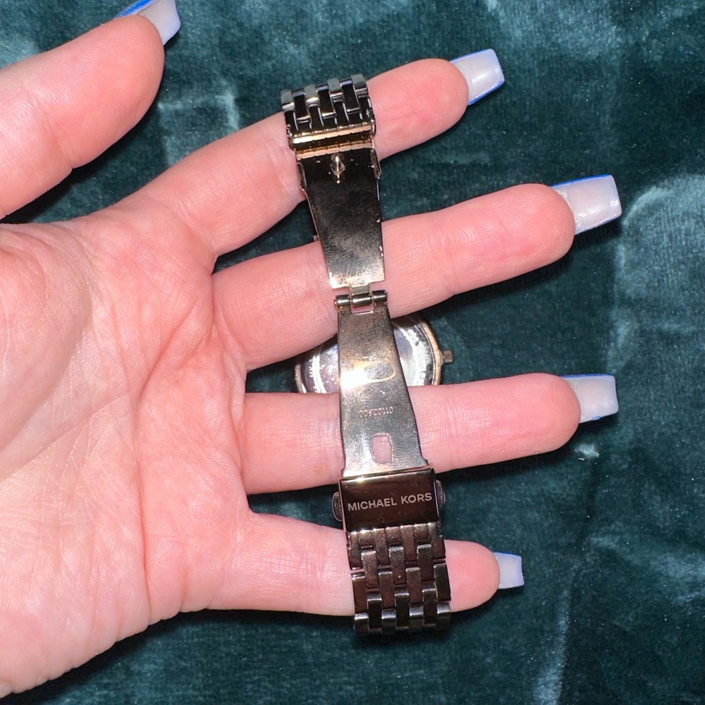 Michael Kors Darci Watch View 4
